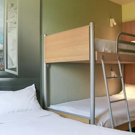 Hotel Estaque 2*