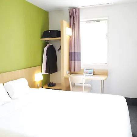 Hotel Estaque 2*