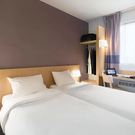Hotel Estaque 2*