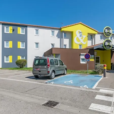 Hotel Estaque 2*
